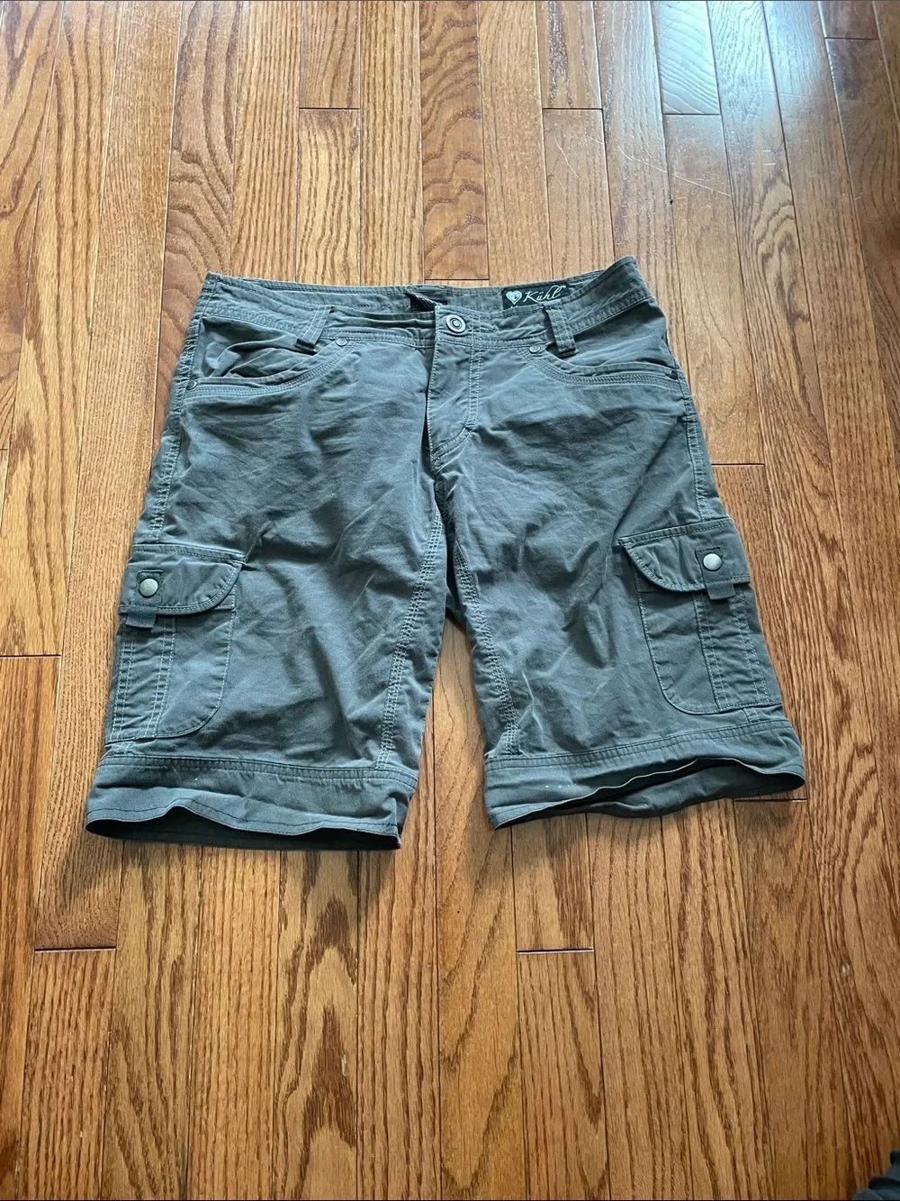 Kuhl Gray Cargo Hiking Shorts Women’s Sz 6